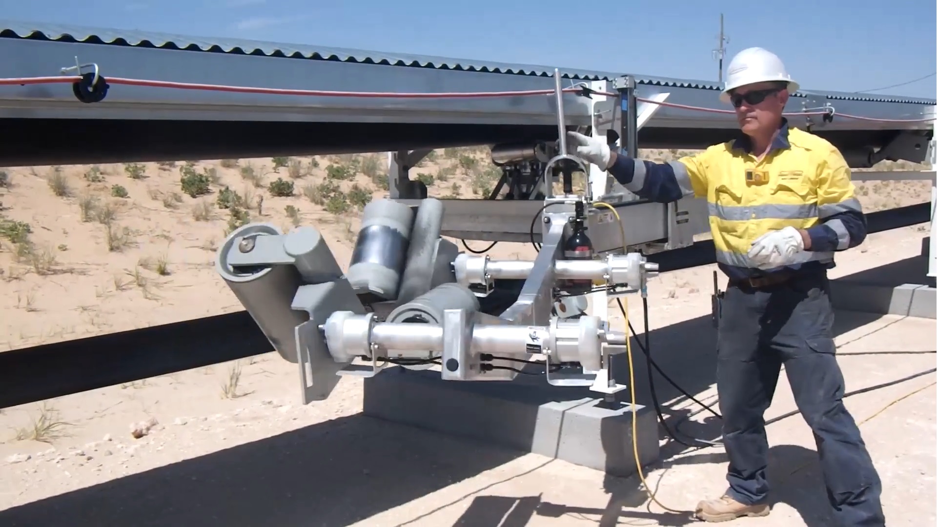 Products | Ninja Idler Change- Change conveyor idlers on an operating ...
